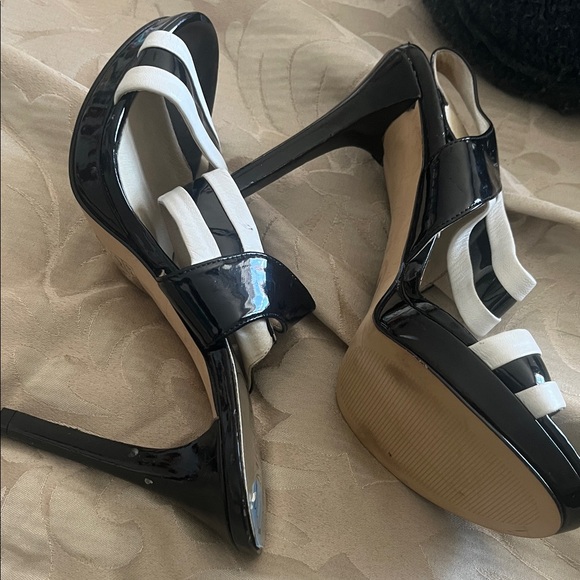 Michael Kors Black and White Heels - Picture 5 of 5